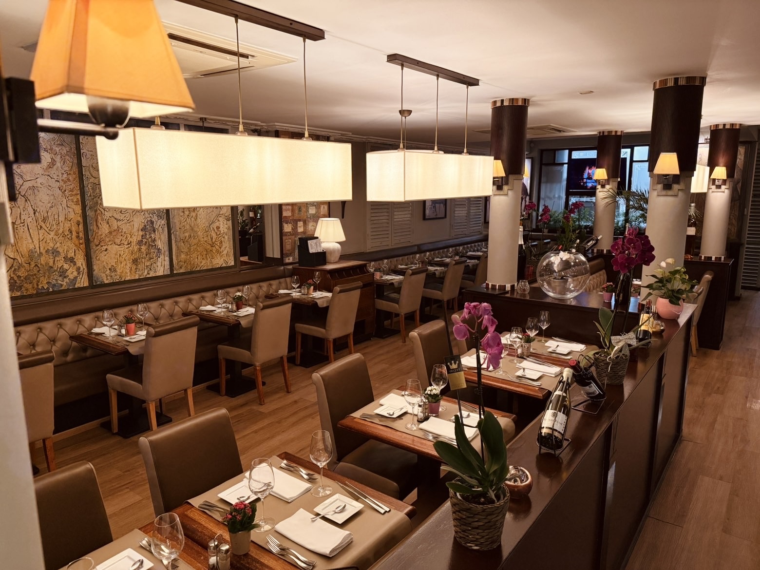 Bocca Restaurant Interior